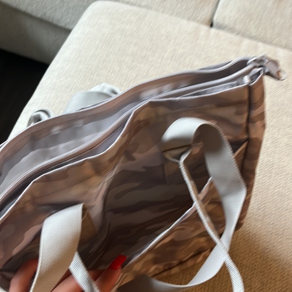 VS PINK back pack - Picture 2 of 4